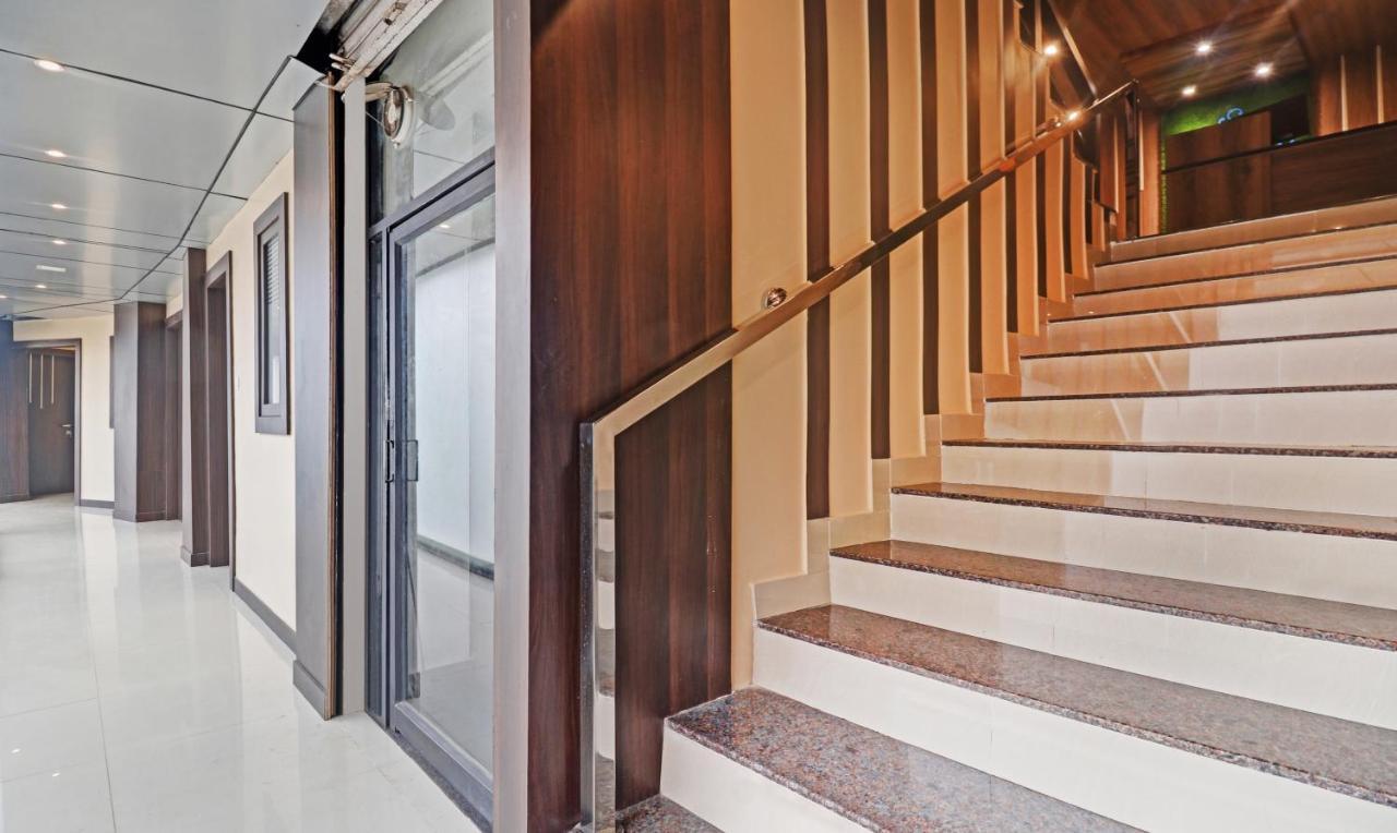 Itsy Hotels Sapphire Residency Manjeri エクステリア 写真
