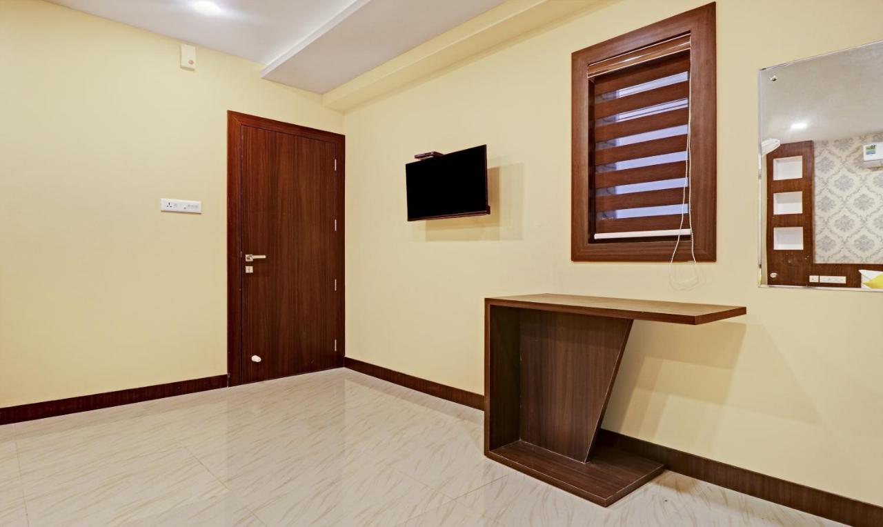 Itsy Hotels Sapphire Residency Manjeri エクステリア 写真